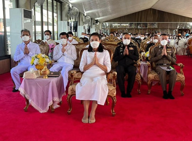 พิธีเจริญพระพุทธมนต์เฉลิมพระเกียรติถวายพระพรชัยมงคลแด่ ... พารามิเตอร์รูปภาพ 1