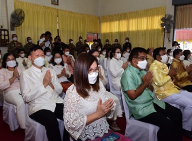 พิธีทำบุญตักบาตรถวายพระกุศล งานฉลองพระชนมายุ 8 รอบ ... พารามิเตอร์รูปภาพ 4