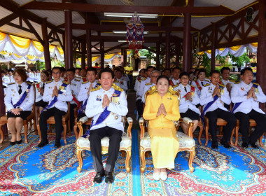 พิธีพิธีเสกน้ำพระพุทธมนต์ศักดิ์สิทธิ์ ทูลเกล้าฯ ... พารามิเตอร์รูปภาพ 1