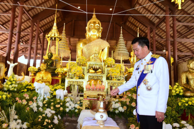 พิธีเวียนเทียนสมโภชน้ำพระพุทธมนต์ศักดิ์สิทธิ์ ทูลเกล้าฯ ... พารามิเตอร์รูปภาพ 1