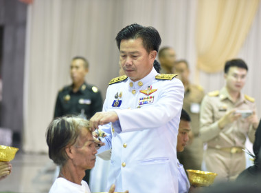 พิธีบรรพชาอุปสมบทเฉลิมพระเกียรติพระบาทสมเด็จพระเจ้าอยู่หัว ... พารามิเตอร์รูปภาพ 1