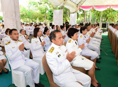 พิธีเจริญพระพุทธมนต์และทำบุญตักบาตร ... พารามิเตอร์รูปภาพ 2