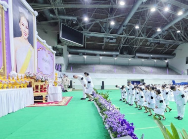 พิธีถวายเครื่องราชสักการะ วางพานพุ่ม ... พารามิเตอร์รูปภาพ 4